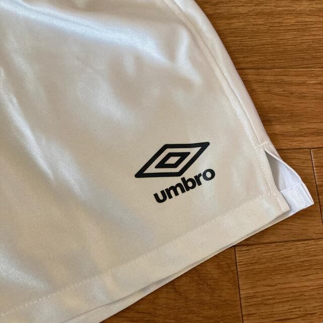 UMBRO(アンブロ)のumbro サッカーパンツ140 スポーツ/アウトドアのサッカー/フットサル(ウェア)の商品写真