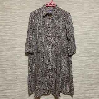 ビームス(BEAMS)の美品　BEAMSHEART 花柄ワンピース(ひざ丈ワンピース)