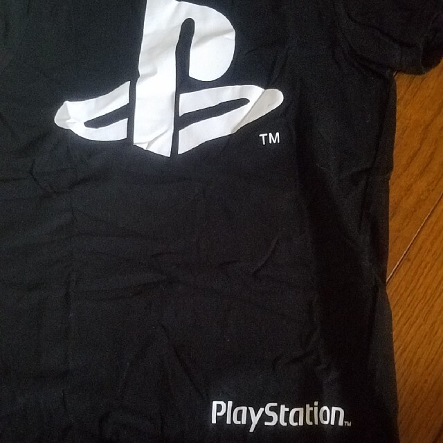 H&M(エイチアンドエム)のH&M　PlayStation Tシャツ130 キッズ/ベビー/マタニティのキッズ服男の子用(90cm~)(Tシャツ/カットソー)の商品写真