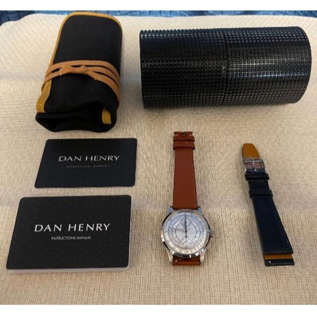 DAN HENRY(ダンヘンリー)1937ドレスクロノグラフ メンズの時計(腕時計(アナログ))の商品写真