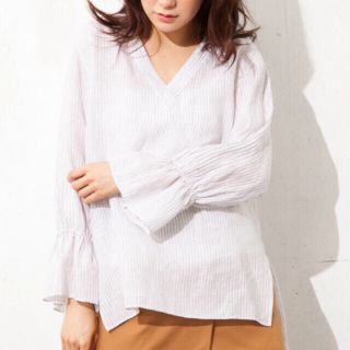 ニジュウサンク(23区)の  23区　LIBECO 洗えるリネンブラウス　美品(シャツ/ブラウス(長袖/七分))