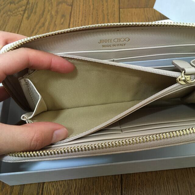 レディース(新品未使用) ジミーチュウ　長財布　ピンクベージュ JIMMY CHOO