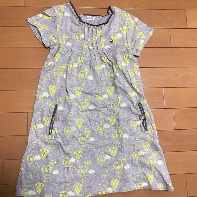 RAG MART(ラグマート)のRAGMART のワンピース　ベージュ＆イエロー キッズ/ベビー/マタニティのキッズ服女の子用(90cm~)(ワンピース)の商品写真