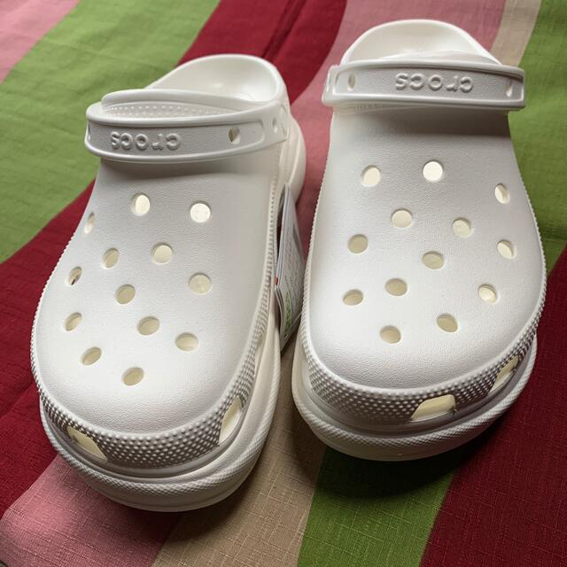 crocs(クロックス)のクロックス 厚底 24cm レディースの靴/シューズ(サンダル)の商品写真