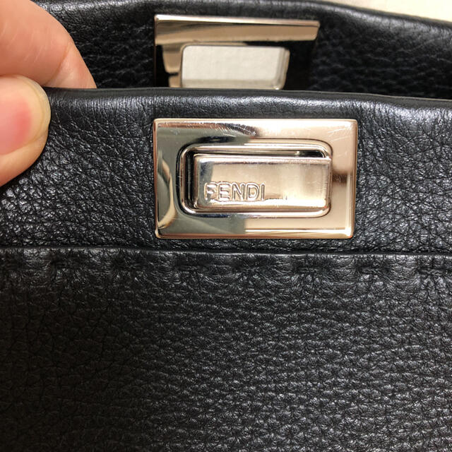 FENDI(フェンディ)のフェンディ　ミニピーカブー　セレリア レディースのバッグ(ハンドバッグ)の商品写真