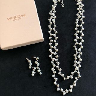 ヴァンドームアオヤマ(Vendome Aoyama)の淡水パールロングネックレスとピアスの2点セット(ネックレス)