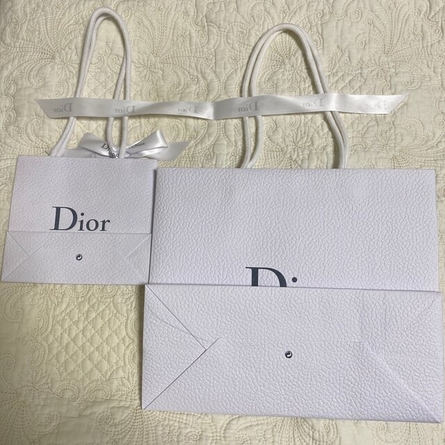 Christian Dior(クリスチャンディオール)のDior ショップバッグ と ラッピングチャーム レディースのバッグ(ショップ袋)の商品写真