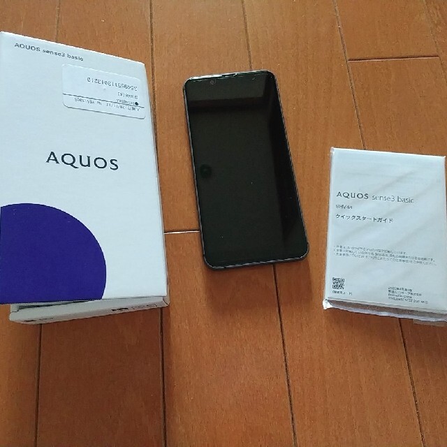 AQUOS(アクオス)のAQUOS sense3 basic SHV48 スマホ/家電/カメラのスマートフォン/携帯電話(スマートフォン本体)の商品写真