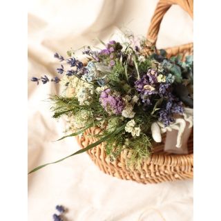 初夏。ラベンダー薫るアンティーク紫陽花スワッグ。ドライフラワースワッグ。母の日 純正正規 ドライフラワースワッグ 北海道の秋 ラベンダーパープルアンティーク フラワー/ガーデン
