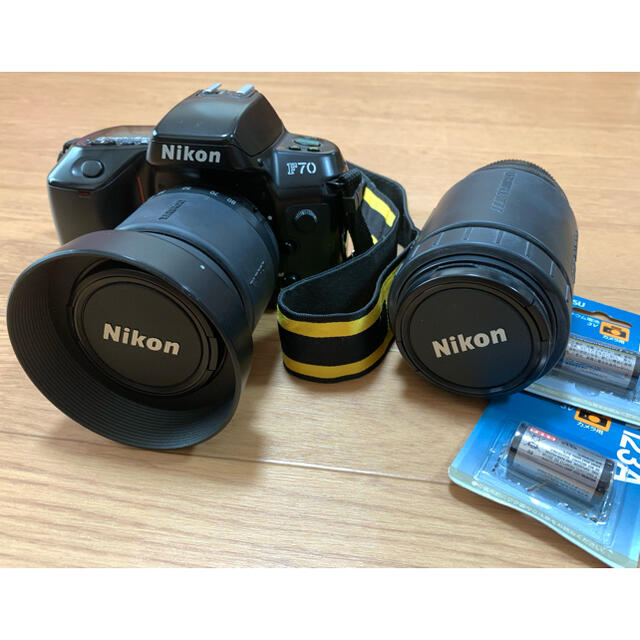 格安販売中 Nikon ・タムロン望遠レンズ　セット　完動品 F70D Nikon - フィルムカメラ