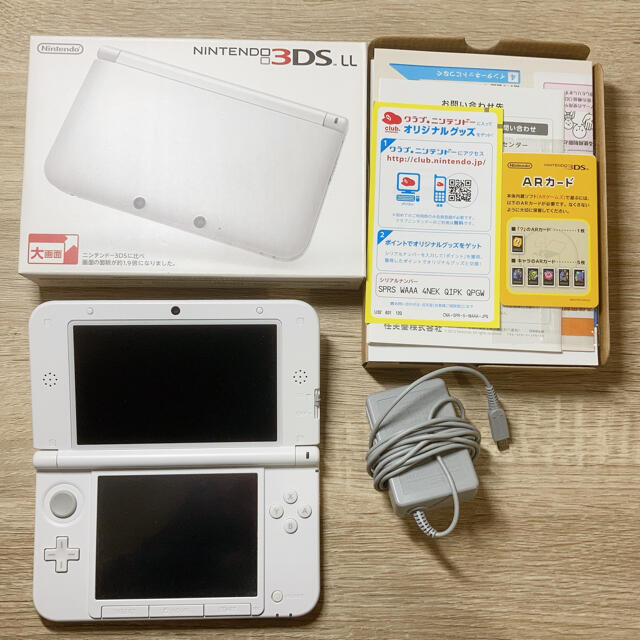 ゲームソフトゲーム機本体『美品』Nintendo 3DS  LL 本体 ホワイト