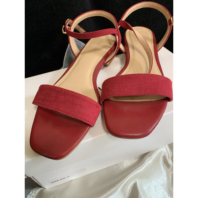 RANDA(ランダ)のRANDA ストラップフラットサンダル （RED） レディースの靴/シューズ(サンダル)の商品写真