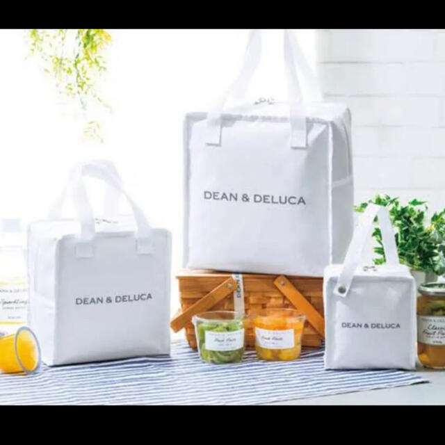 DEAN & DELUCA(ディーンアンドデルーカ)の【DEAN & DELUCA】保冷バッグ 3サイズ☆セット☆付録❗️ インテリア/住まい/日用品のキッチン/食器(弁当用品)の商品写真