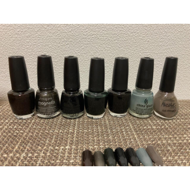 OPI(オーピーアイ)の【OPI他】マニキュア同色7本セット(ダーク系) コスメ/美容のネイル(マニキュア)の商品写真