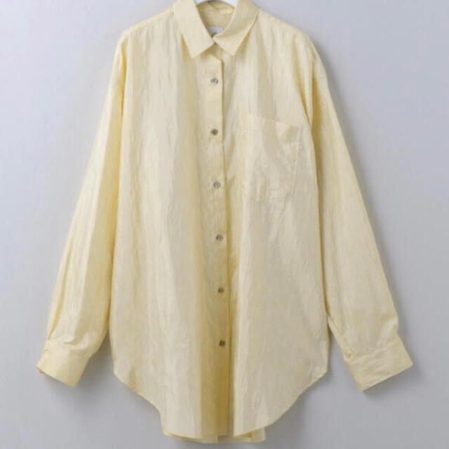 BEAUTY&YOUTH UNITED ARROWS(ビューティアンドユースユナイテッドアローズ)のROKU NYLON SILK SHIRT イエロー　美品 レディースのトップス(シャツ/ブラウス(長袖/七分))の商品写真