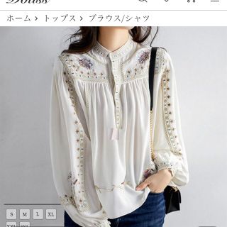 dliss 刺繍ブラウス　Mサイズ　オフホワイト(シャツ/ブラウス(長袖/七分))