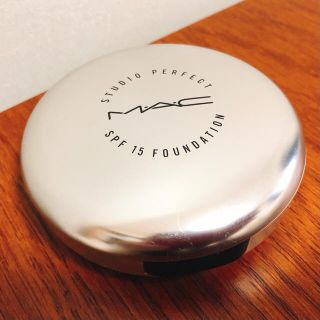 マック(MAC)のMAC STUDIO PERFECT COMPACTケース(ファンデーション)