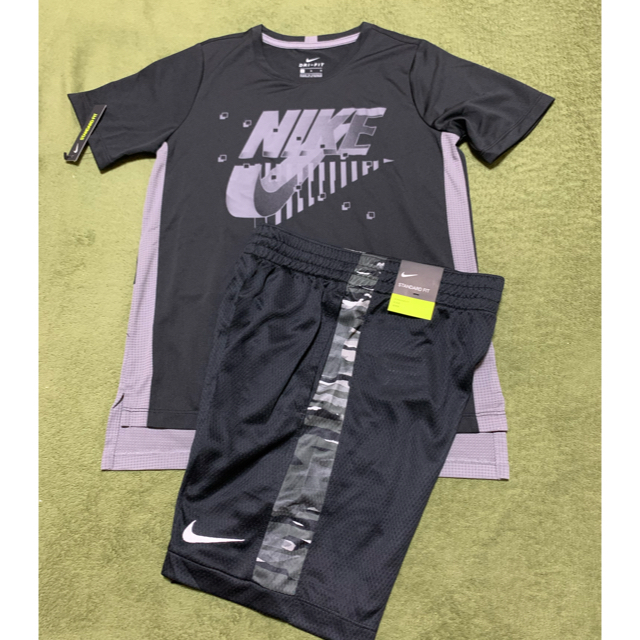 NIKE(ナイキ)の[新品] ナイキ ジュニア Tシャツ ショート パンツ キッズ/ベビー/マタニティのキッズ服男の子用(90cm~)(Tシャツ/カットソー)の商品写真