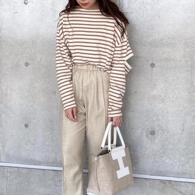 BEAUTY&YOUTH UNITED ARROWS(ビューティアンドユースユナイテッドアローズ)の新品未着用♡＜6(ROKU)＞BORDER SLIT SLEEVEプルオーバー  レディースのトップス(カットソー(長袖/七分))の商品写真