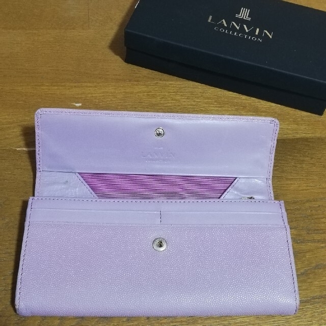 LANVIN(ランバン)のゆきにゃんこ様専用　LANVINの長財布　箱付き！薄紫色 レディースのファッション小物(財布)の商品写真