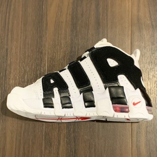 NIKE(ナイキ)の⭐21㎝⭐海外限定2020年AIR MORE UPTEMPO(PS)ゼブラオレオ レディースの靴/シューズ(スニーカー)の商品写真