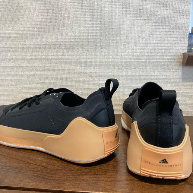 adidas by Stella McCartney(アディダスバイステラマッカートニー)の新品‼️adidas stellamaccartney treino25.5cm レディースの靴/シューズ(スニーカー)の商品写真