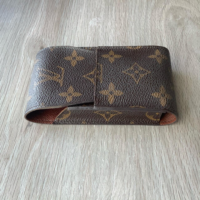 LOUIS VUITTON(ルイヴィトン)のルイ　ヴィトン　LOUIS VUITTON シガレットケース　タバコケース レディースのファッション小物(その他)の商品写真