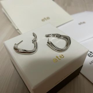 エテ(ete)のete ハグピアス　シルバー　フープピアス(ピアス)