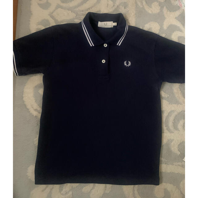 FRED PERRY(フレッドペリー)のフレッドペリー ポロシャツ　ネイビー レディースのトップス(ポロシャツ)の商品写真