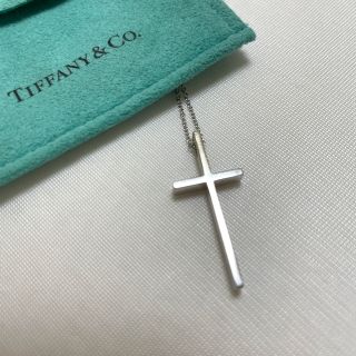 ティファニー(Tiffany & Co.)のLaulant様専用ティファニー　クロスネックレス❗️一時値下げ❗️(ネックレス)