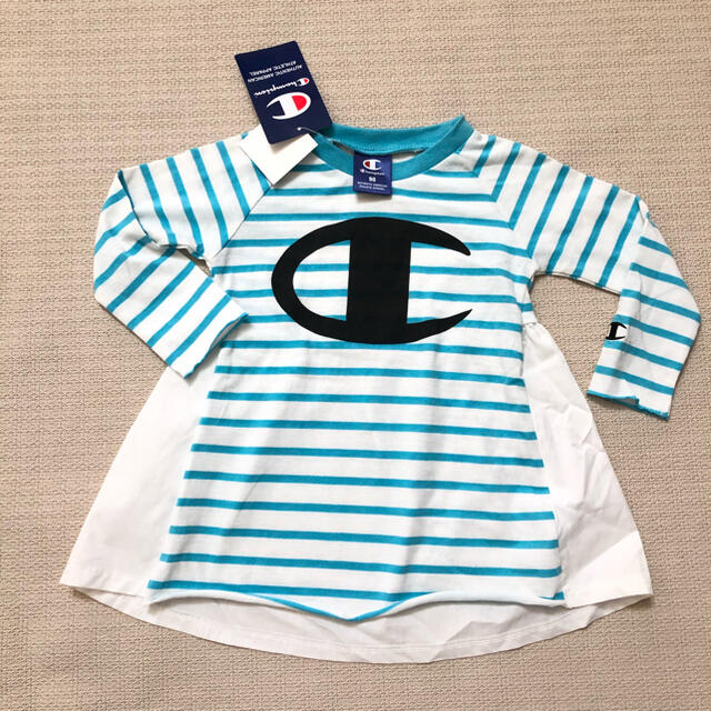 Champion(チャンピオン)のチャンピオン　ワンピース　90cm 新品 キッズ/ベビー/マタニティのキッズ服女の子用(90cm~)(ワンピース)の商品写真