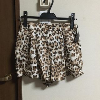 イング(INGNI)のイングINGNI/ヒョウ柄サテンショートパンツ(ショートパンツ)