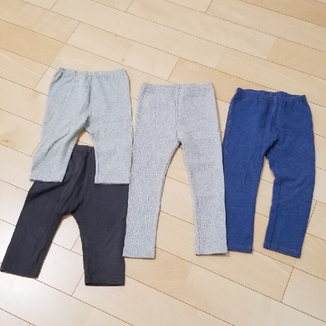 UNIQLO(ユニクロ)の【未使用品】UNIQLO♪baby♪レギンス4枚セット♪100cm キッズ/ベビー/マタニティのキッズ服男の子用(90cm~)(パンツ/スパッツ)の商品写真