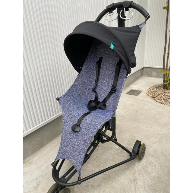 Quinny(クイニー)のベビーカー Quinny YEZZ AIR　[中古] キッズ/ベビー/マタニティの外出/移動用品(ベビーカー/バギー)の商品写真