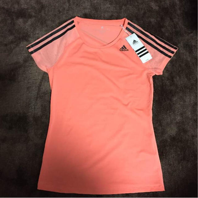 adidas(アディダス)のアディダス♡トレーニングTシャツ レディースのトップス(Tシャツ(半袖/袖なし))の商品写真