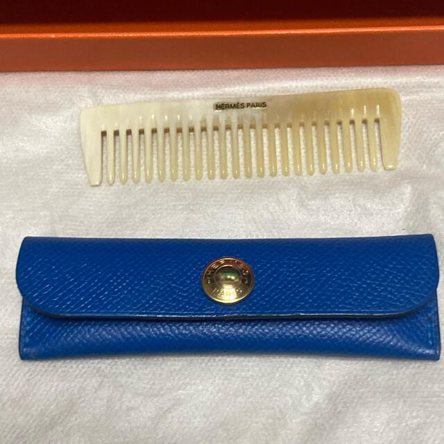 Hermes(エルメス)の⭐️超美品❗️エルメス コーム・くし ブルー❗️正規品❗️ コスメ/美容のヘアケア/スタイリング(ヘアブラシ/クシ)の商品写真