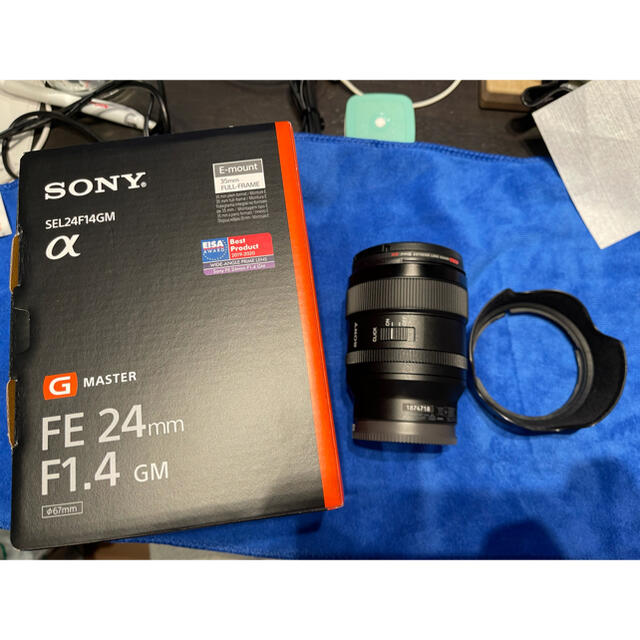 SONY(ソニー)のSONY レンズ　SEL24F14GM　中古　使用頻度少ない　フィルター付 スマホ/家電/カメラのカメラ(レンズ(単焦点))の商品写真