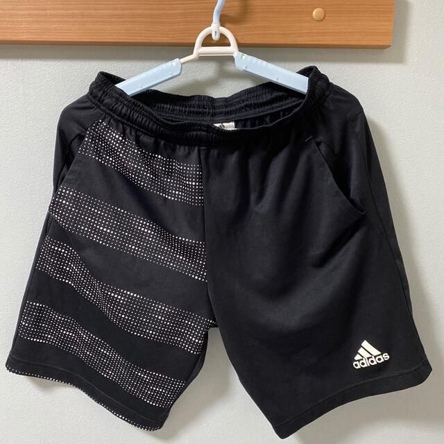 adidas(アディダス)のadidas ハーフパンツ L スポーツ/アウトドアのサッカー/フットサル(ウェア)の商品写真