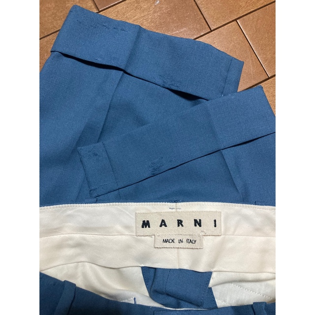 Jil Sander(ジルサンダー)の新品　マルニ　Marni ワンタックダメージディテールトラウザー　44 メンズのパンツ(スラックス)の商品写真