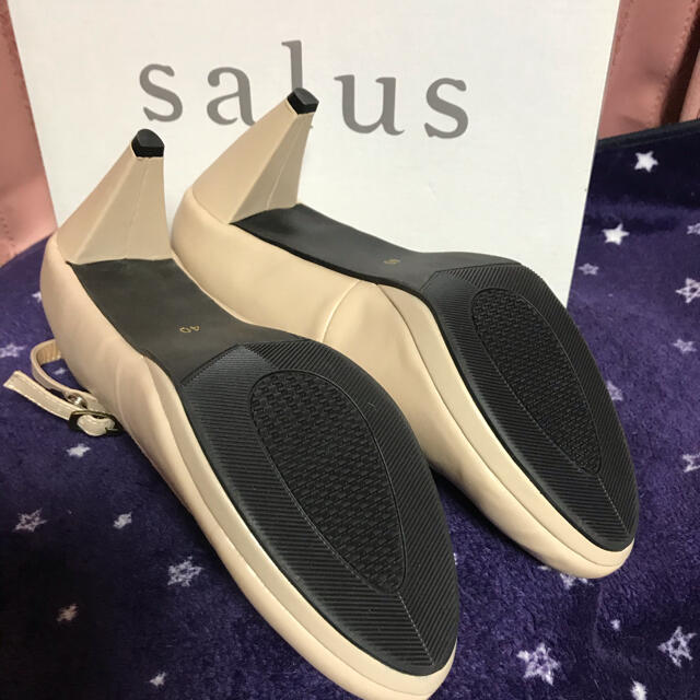 salus(サルース)の新品タグ付き　25.0㎝　salus  ストラップパンプス レディースの靴/シューズ(ハイヒール/パンプス)の商品写真