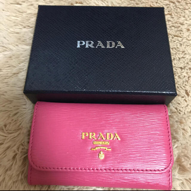 PRADA キーケース