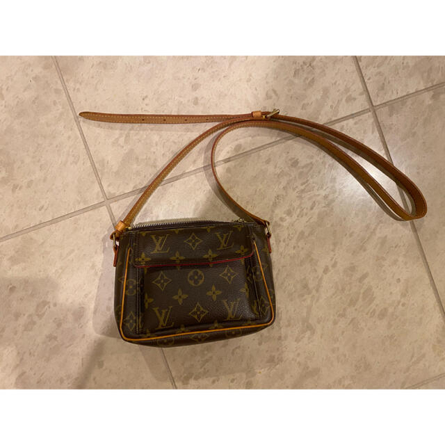 LOUIS VUITTON  VIVACITE PM ヴィトン　ショルダー