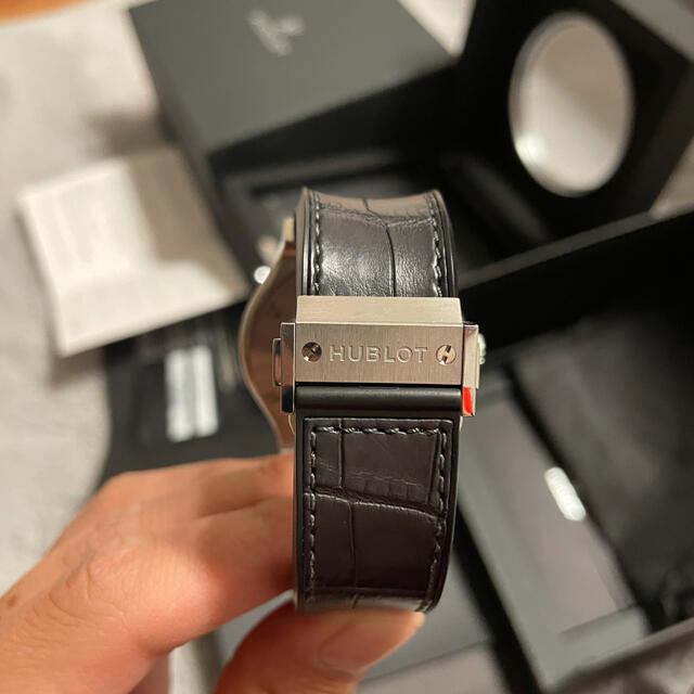 HUBLOT(ウブロ)の【coco様専用】HUBLOT クラシックフュージョン　42ミリ メンズの時計(腕時計(アナログ))の商品写真
