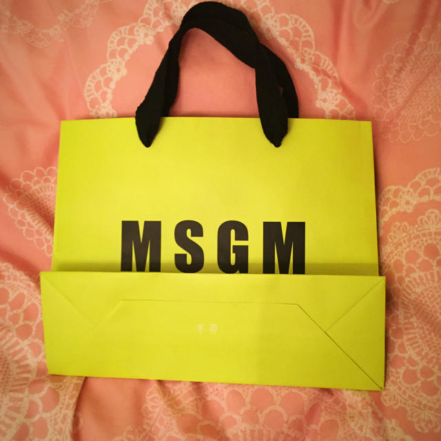 MSGM(エムエスジイエム)の送料込 MSGM ショップバック 小 レディースのバッグ(ショップ袋)の商品写真