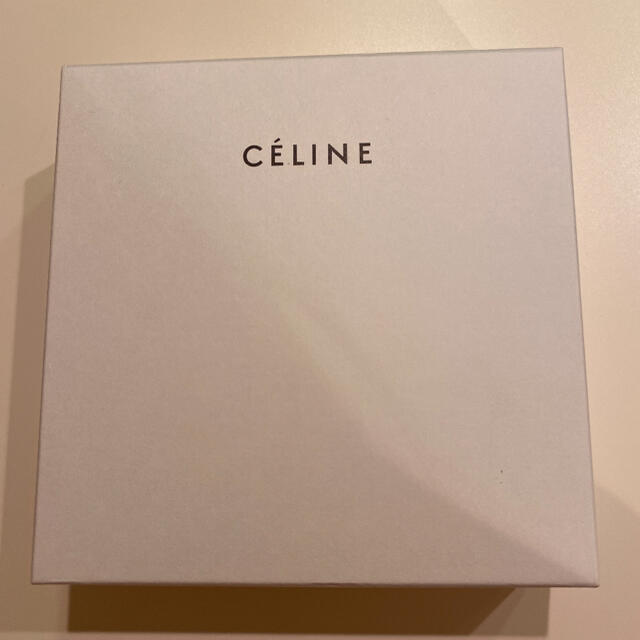 celine(セリーヌ)の新品　celine ハンカチ2枚セット　総柄　旧ロゴ レディースのファッション小物(ハンカチ)の商品写真