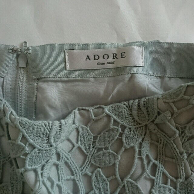 ADORE(アドーア)のADORE （アドーア）レーススカート レディースのスカート(ひざ丈スカート)の商品写真