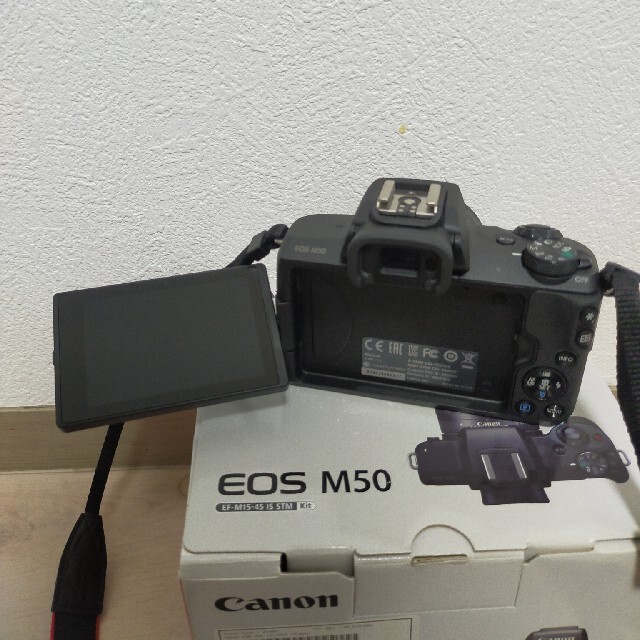 Canon(キヤノン)のEOS M50  スマホ/家電/カメラのカメラ(ミラーレス一眼)の商品写真