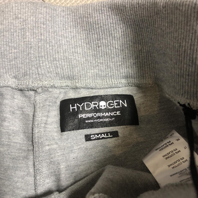 HYDROGEN(ハイドロゲン)のＣotan様専用　2点セット レディースのパンツ(ハーフパンツ)の商品写真