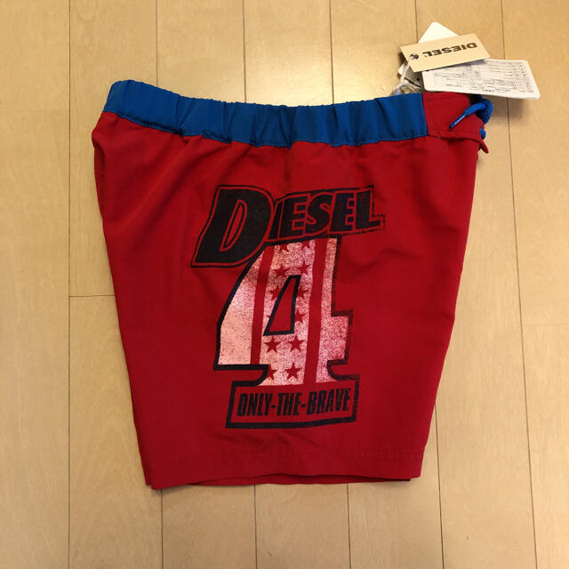 DIESEL(ディーゼル)のちい様専用です。新品⭐️DIESELディーゼルキッズ　水着　140 キッズ/ベビー/マタニティのキッズ服男の子用(90cm~)(水着)の商品写真