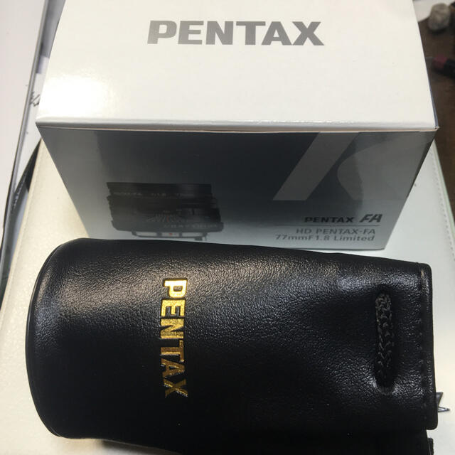 PENTAX(ペンタックス)のPENTAX HD FA 77mm f1.8 limited スマホ/家電/カメラのカメラ(レンズ(単焦点))の商品写真